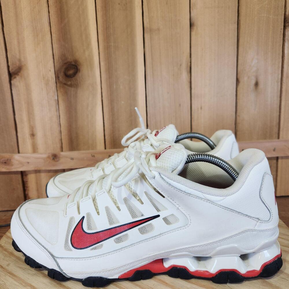 Nike Reax 8 TR Shoes Mens 10.5 White Red Training Running Sneakers 621716-100